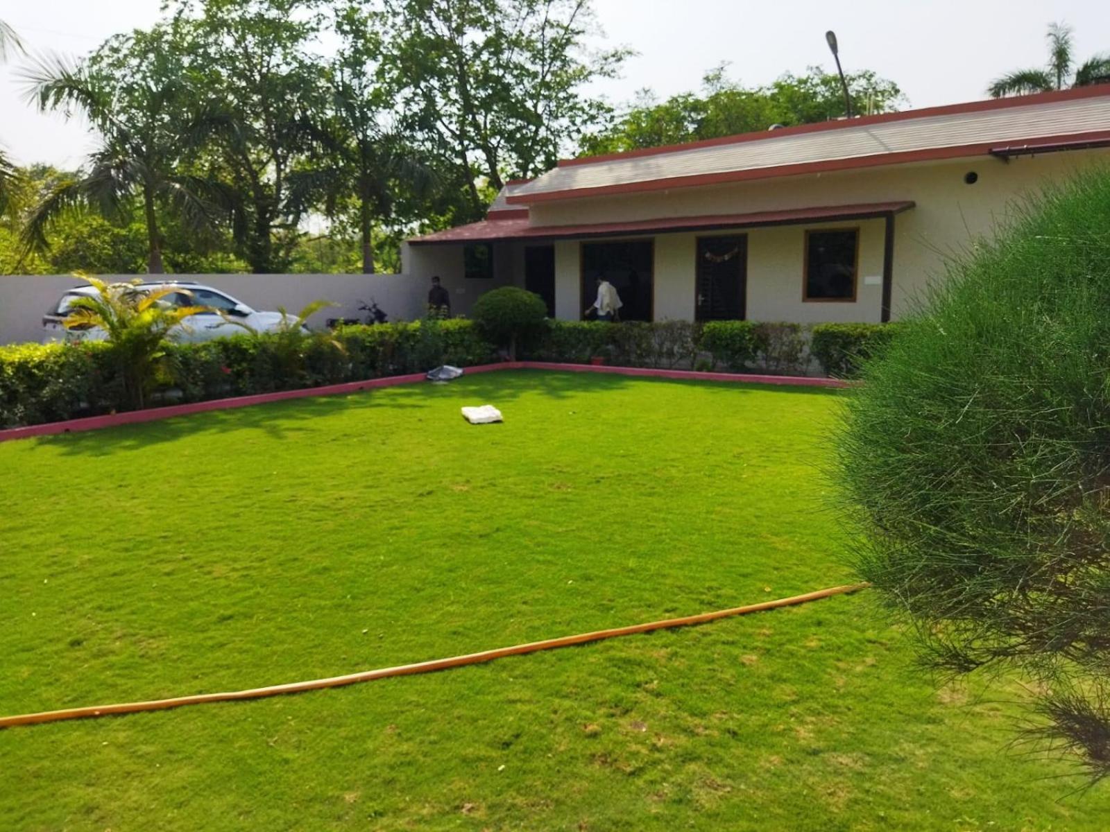 Zuri Holiday Home Greater Noida Exterior foto