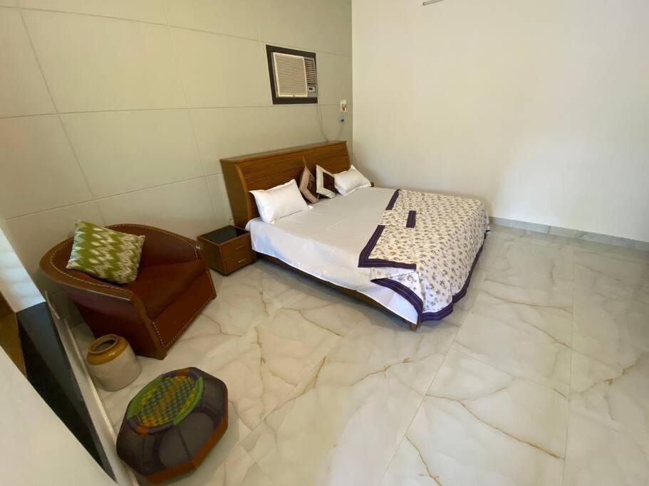 Zuri Holiday Home Greater Noida Exterior foto